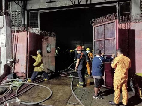 Cebu City warehouse fire: P6M worth of properties destroyed.